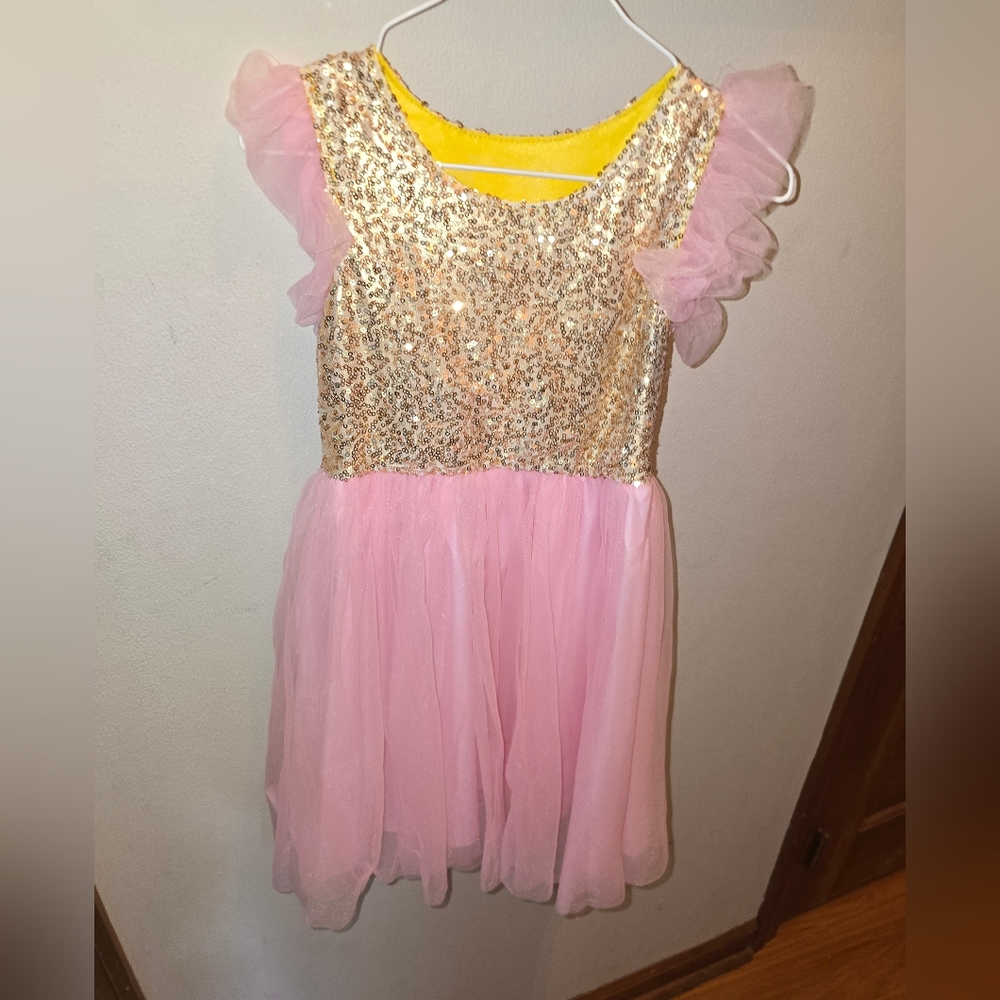 Boutique girls gold and pink dress approx size 3T/4T